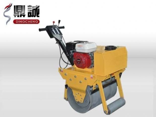點(diǎn)擊查看詳細(xì)信息<br>標(biāo)題：輕型手扶式單鋼輪壓路機(jī) 閱讀次數(shù)：12564