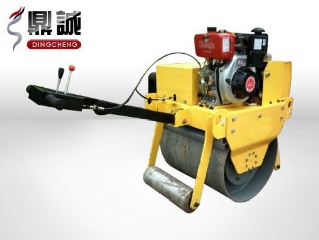 點(diǎn)擊查看詳細(xì)信息<br>標(biāo)題：重型手扶式單鋼輪壓路機(jī) 閱讀次數(shù)：13133