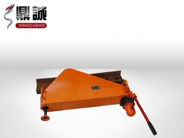 點擊查看詳細信息<br>標題：垂直液壓彎軌機 閱讀次數：4412