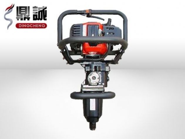 點(diǎn)擊查看詳細(xì)信息<br>標(biāo)題：便攜式內(nèi)燃扳手 閱讀次數(shù)：4415